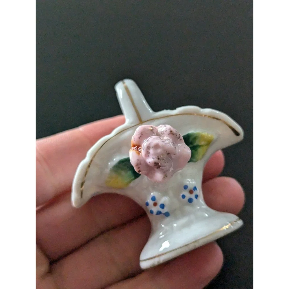 Mini Porcelain Rose Basket 2.5